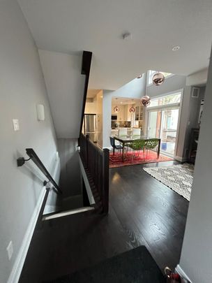 For Lease - 356 Ravenhill Avenue, Carlingwood - Westboro and Area, Ontario - Photo 1