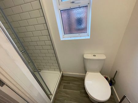 1 bedroom house share to rent - Photo 3