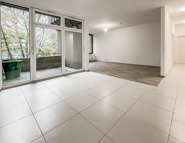 Exklusiv Wohnen in der City: 4,5 Zimmer mit Balkon – Aufzug – Tiefgarage - Foto 1