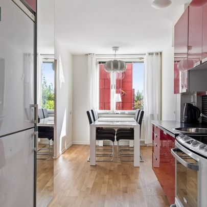 Båtholmsbacken, Skärholmen - Photo 1