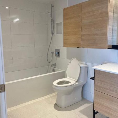 1 CH - 1 SDB - Montreal - $1,720 /mo - Photo 3
