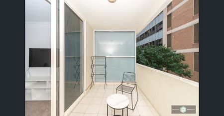 Desirable 1 Bedroom Apartment, Prime Sydney CBD Location - Photo 5