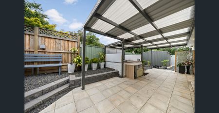 Modern Comfort in a Prime Castle Hill Pocket - Photo 2