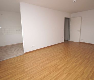 Große und Helle 2-Zimmer-Wohnung in der Nähe von Leipzig - Photo 1