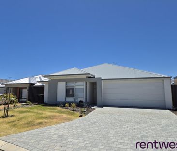 Stunning and Spacious home - Photo 2