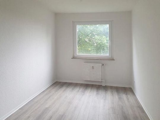 Top renoviert! Familienfreundliche 4 Zimmer Wohnung in Sankt Augustin! - Foto 1