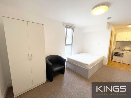 Studio to rent - Photo 5