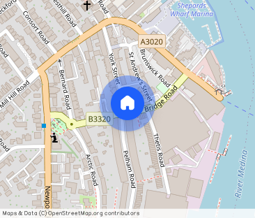 St. Andrews Street, PO31 - Photo 1