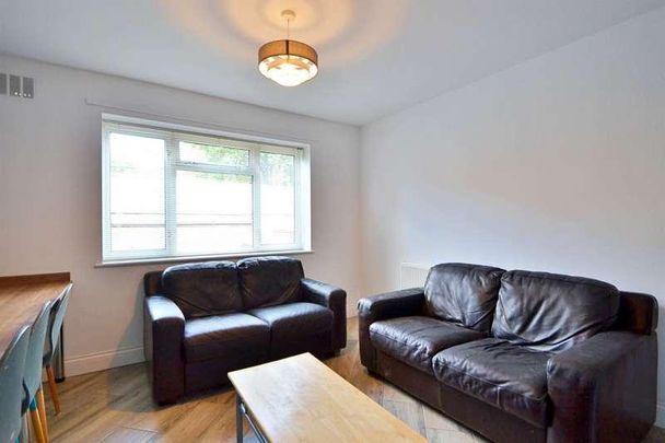 Stanmore, SO22 - Photo 1