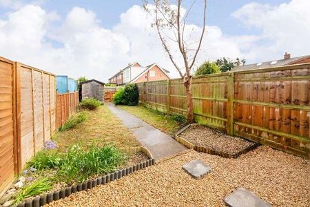 Parsons Mead, Abingdon, OX14 - Photo 2