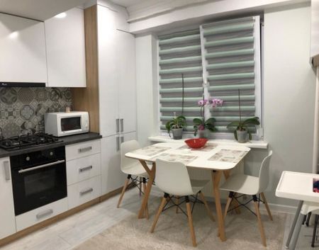 Garsoniera in zona Universitate - Fotografie 3