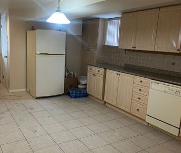 For Lease - 6 Kingsdown Drive Unit# Bsmt, Toronto, Ontario - Photo 4