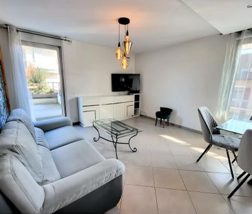 Location / Appartement T4 - Photo 3