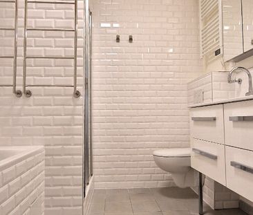 Appartement climatisé, dernier étage face Ambassade de GB, - Photo 4