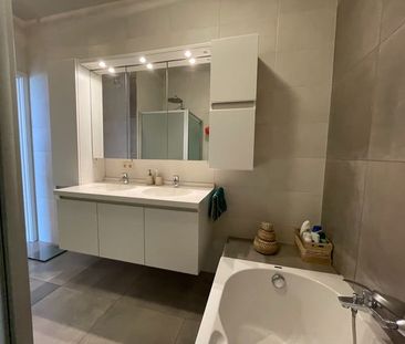 Appartement te huur - Photo 1
