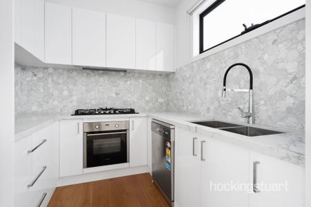 Luxury meets convenience - Photo 2