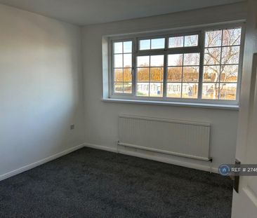 3 bedroom terraced house to rent - Photo 6