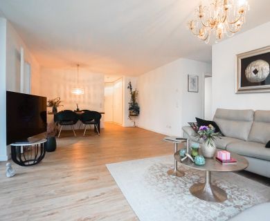 Düsseldorf: Urbaner Komfort trifft Freiraum – Exklusive 3-Zimmer-Wohnung mit zwei Balkonen - Foto 1