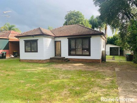 Great Sized Family Home - Photo 3