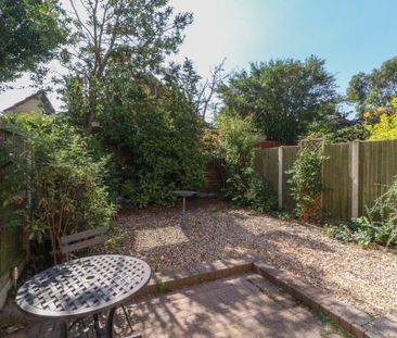 3 bedroom semi-detached house to rent - Photo 4