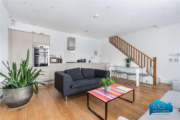 Rosebery Mews, Rosebery Road, London, N10 - Photo 1