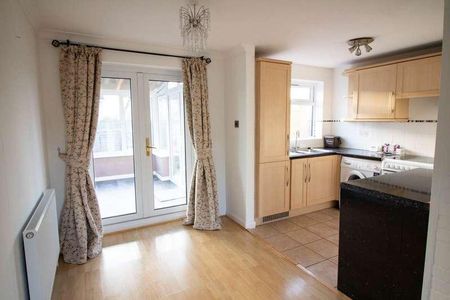 Farley Close, Frome, BA11 - Photo 5