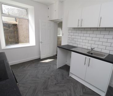 House For Rent Aberrhondda Road, Porth - Photo 4