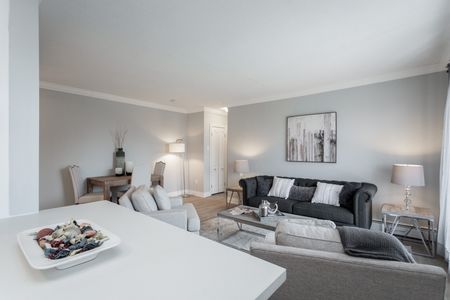 160 Hughson Street South - Photo 3