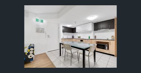 Student Accommodation - Fully Furnished with Utilities included - Photo 5