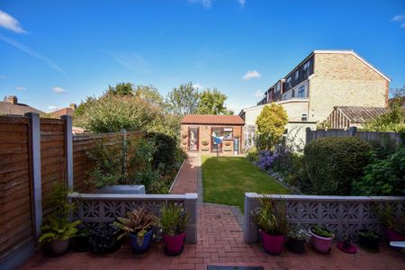 1 bedroom in a house share to rent - Photo 5