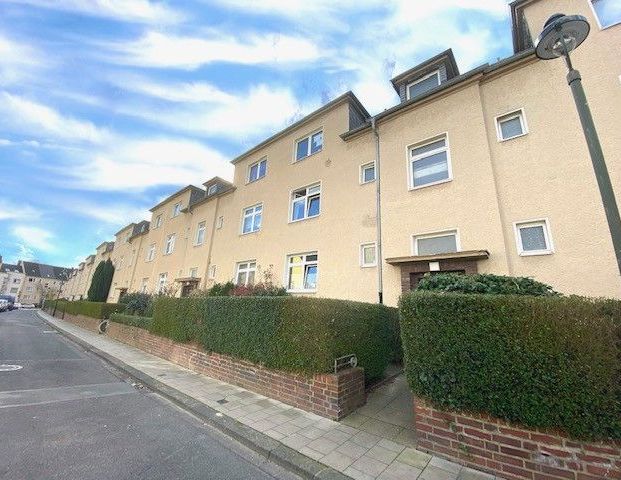 Gerresheim: 2-Zimmer-Wohnung mit modernem Bad und Balkon - Photo 1