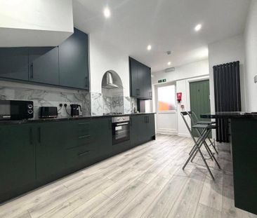 1 bedroom in a house share to rent - Photo 6