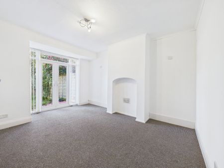 Mort Lane, Tyldesley, M29 - Photo 2