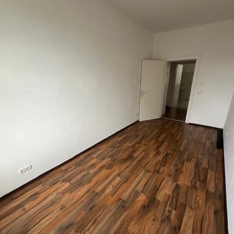 PROVISIONSFREI – Jakomini – 68m² – 2 Zimmer – extra Küche – Balkon – neuwertig - Photo 1