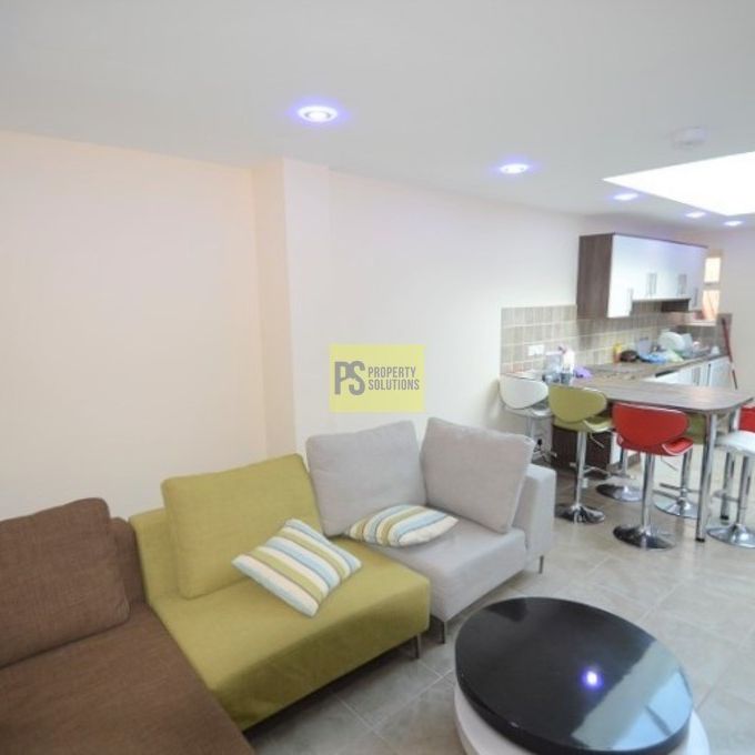 181 Tiverton Road - Photo 1