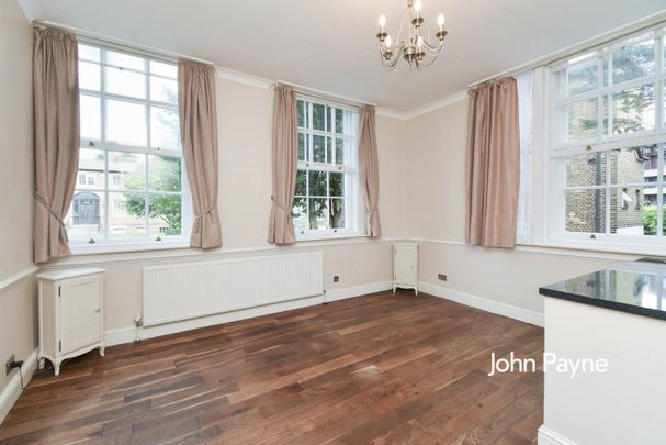 Connaught Mews, London, SE18 - Photo 1