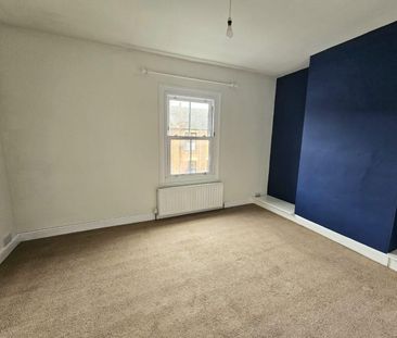 2 bedroom House To Let - Photo 4