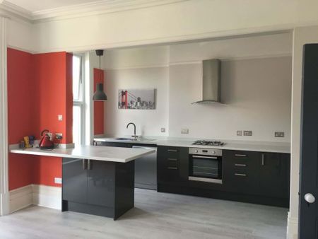 2 bedroom apartment to rent - Photo 3