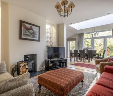 5 bedroom detached house to rent - Photo 3