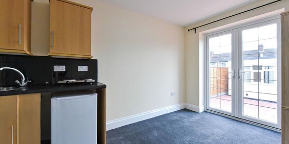 Studio to rent - Photo 3