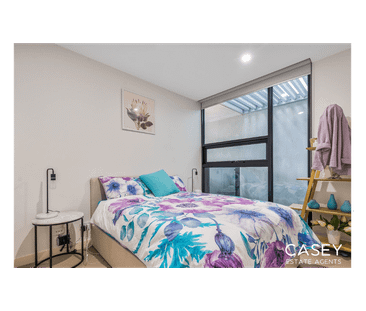 Experience the Ultimate Waterfront Lifestyle - Photo 6