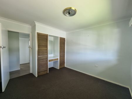 Beautiful Three Bedroom Brick Home - Photo 5