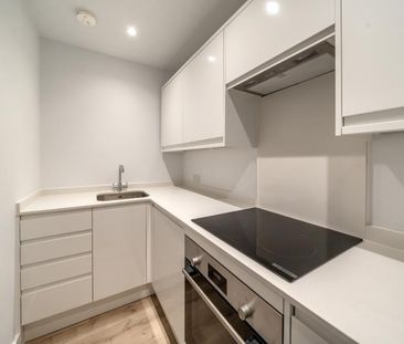 Studio to rent - Photo 2