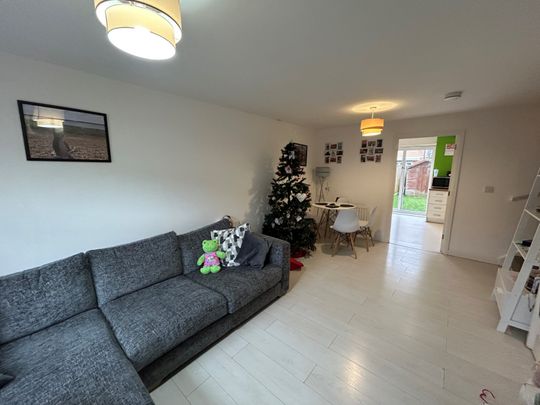 3 bedroom terraced house to rent - Photo 1