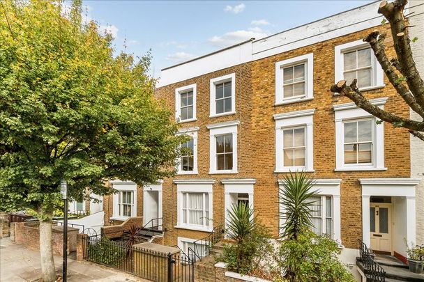 3 bedroom flat to rent - Photo 1
