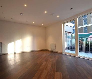 Eden Grove, Staines-upon-thames, Surrey, TW18 - Photo 2