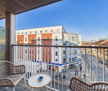 2 bedroom apartment to rent - Photo 3