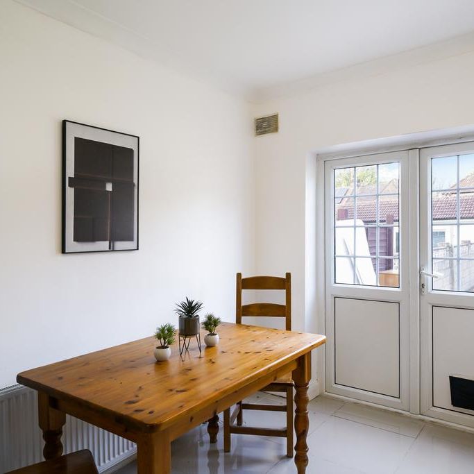 1 bedroom in a house share to rent - Photo 1