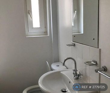 1 bedroom maisonette to rent - Photo 2