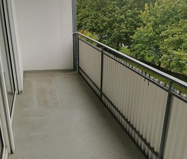 Nur für Studierende: Großzügiges und helles 1 Zimmer-Apartment mit Loggia, Rödgener Str. 83, Gießen - Photo 2